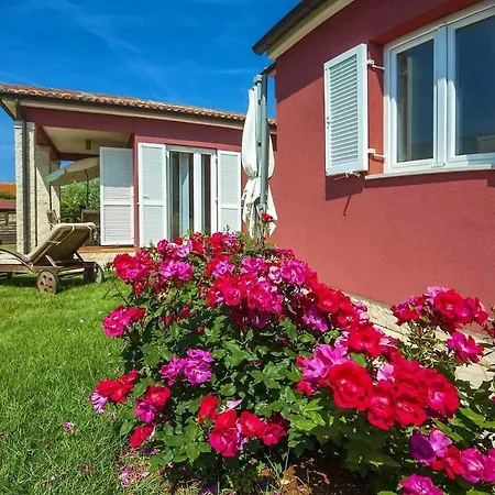 Casa Ariana